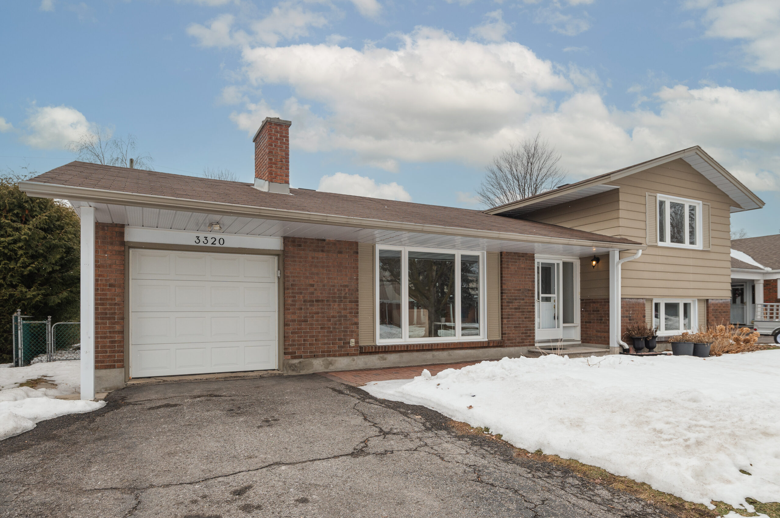 3320 Clearwater Ave South Keys Ottawa Laura